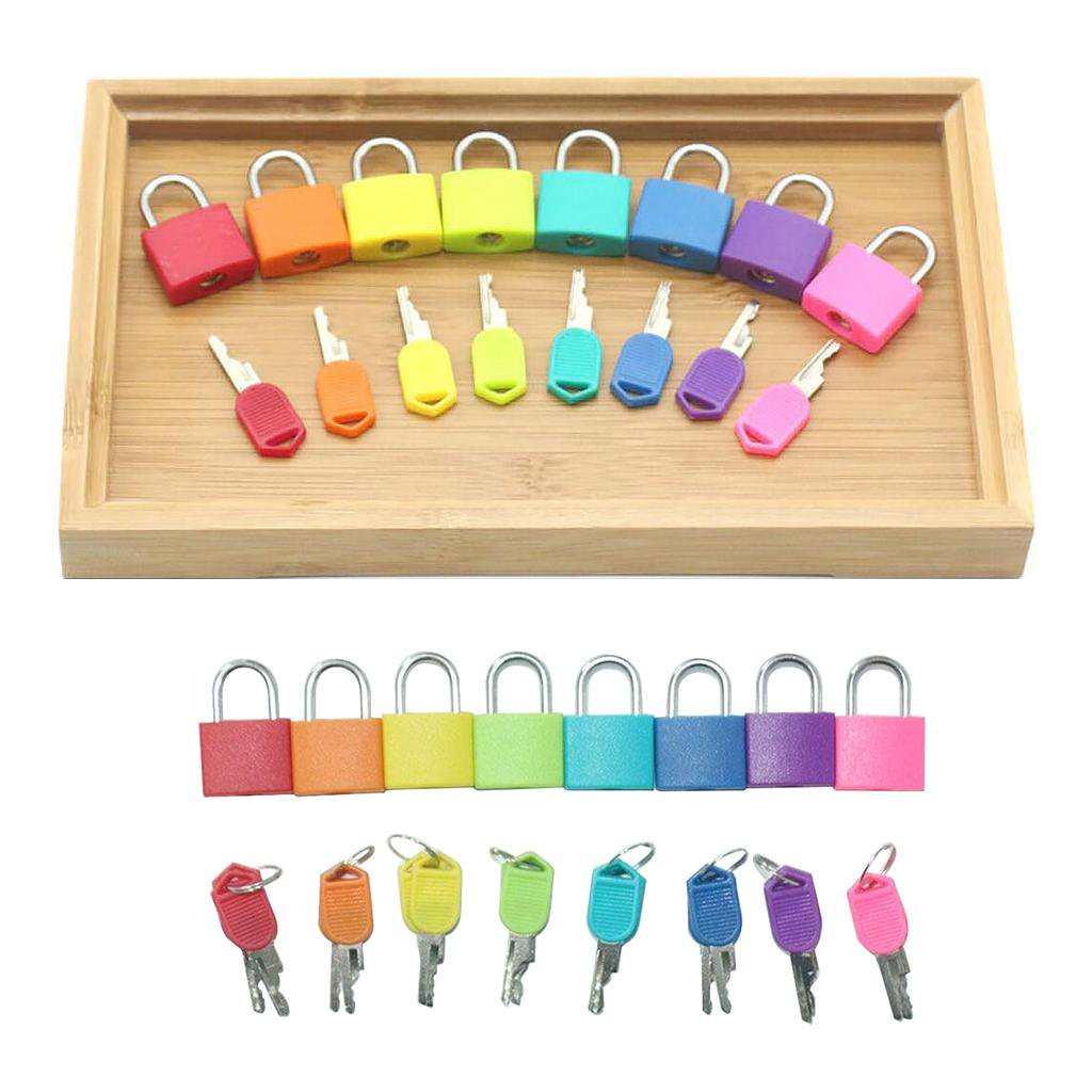 Jeu Montessori des cadenas et clés