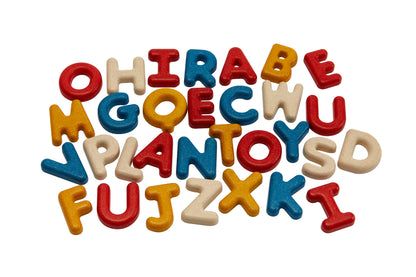 Alphabet majuscule en bois PlanToys