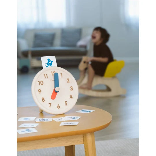 Horloge éducative en bois PlanToys