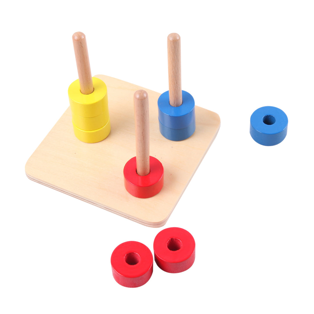 Jeu Montessori des anneaux à enfiler