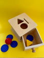Box imbucare avec tiroir et formes géométriques
