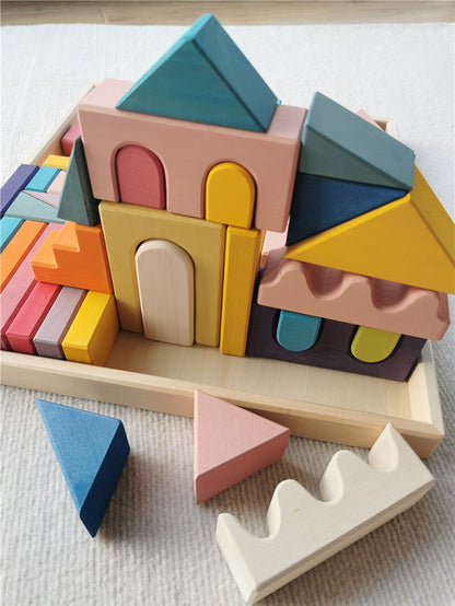 Blocs de construction Montessori en bois coloré avec formes variées et plateau de rangement